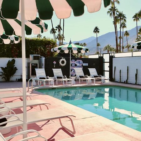 The Marley Hotel By Avantstay Classic Palm Springs Hotel W Pool Hot Tub Eksteriør bilde